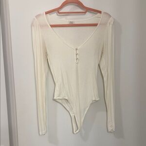 Wilfred Cream V-Neck Long Sleeve Bodysuit